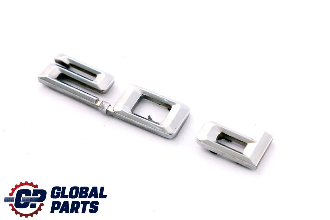 Tapa del maletero trasero Adherido Emblema Lettering 2.0d para BMW X3 E83 con número de pieza 3403017 BMW X3 E83 Tapa del maletero trasero Adherido Emblema Lettering 2.0d - SKU 3403017 - Número de pieza 3403017