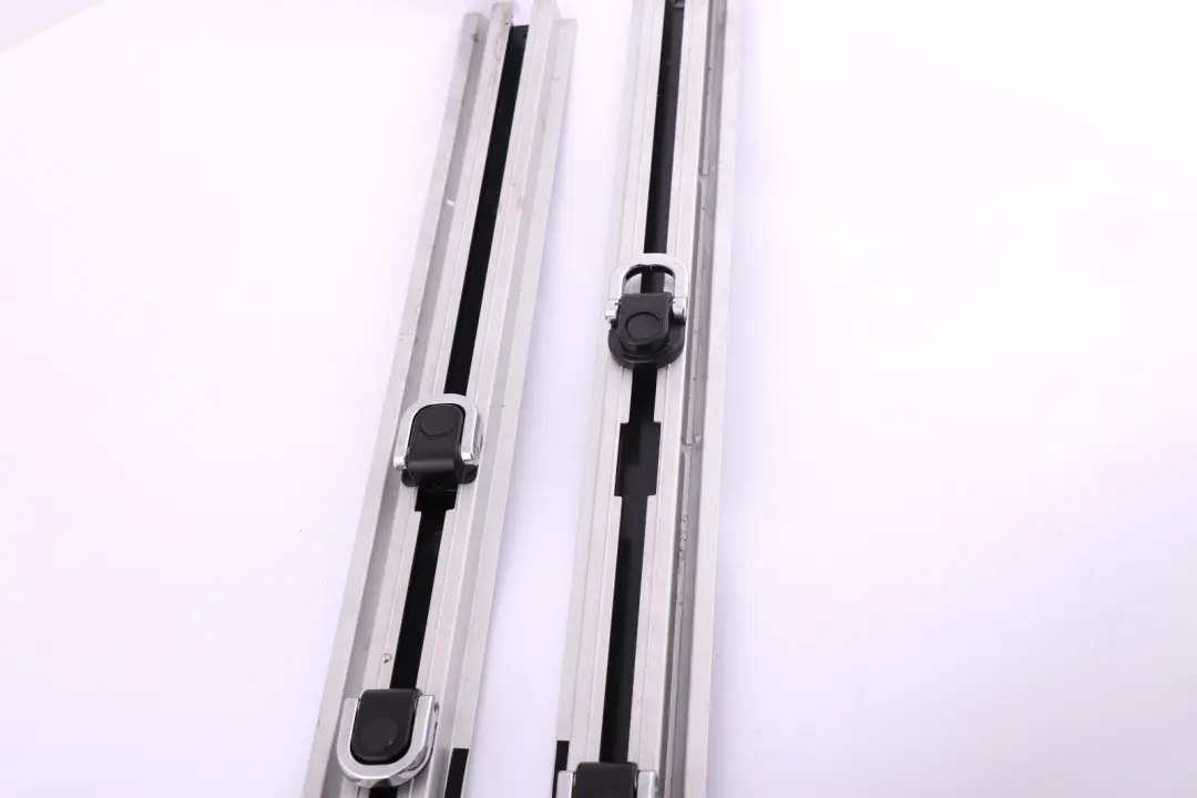 BMW X3 E83 Set Binari Fissaggio Portellone Sinistro Destro - SKU 3403019 - Numero di parte 3403019