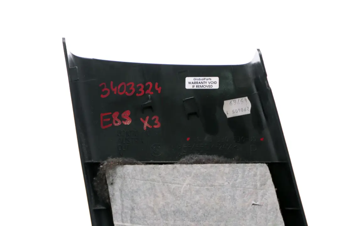 Osłona słupka dolna prawa 3330530 do BMW E83 X3 o numerze 3403324 BMW E83 X3 Osłona słupka dolna prawa 3330530 - SKU 3403324 - Numer Części 3403324