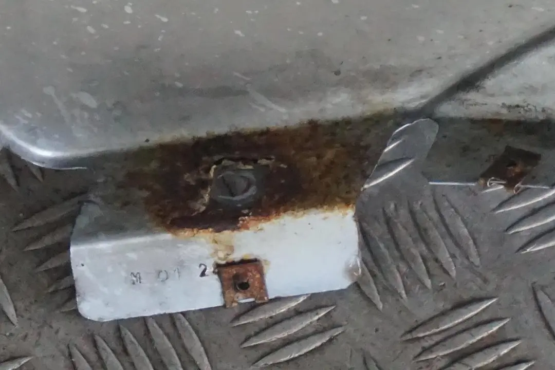 BMW X3 er E83 Seitenwand Vorne Rechts Kotflügel Bluewater Wasserblau - 896 - SKU 3403736-WB - Teilenummer 3403736