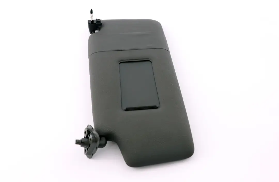 Specchio parasole sinistro Basaltgrau Basalt Grau Grigio per BMW X3 E83 con numero di parte 3404015 BMW X3 E83 Specchio parasole sinistro Basaltgrau Basalt Grau Grigio - SKU 3404015 - Numero di parte 3404015