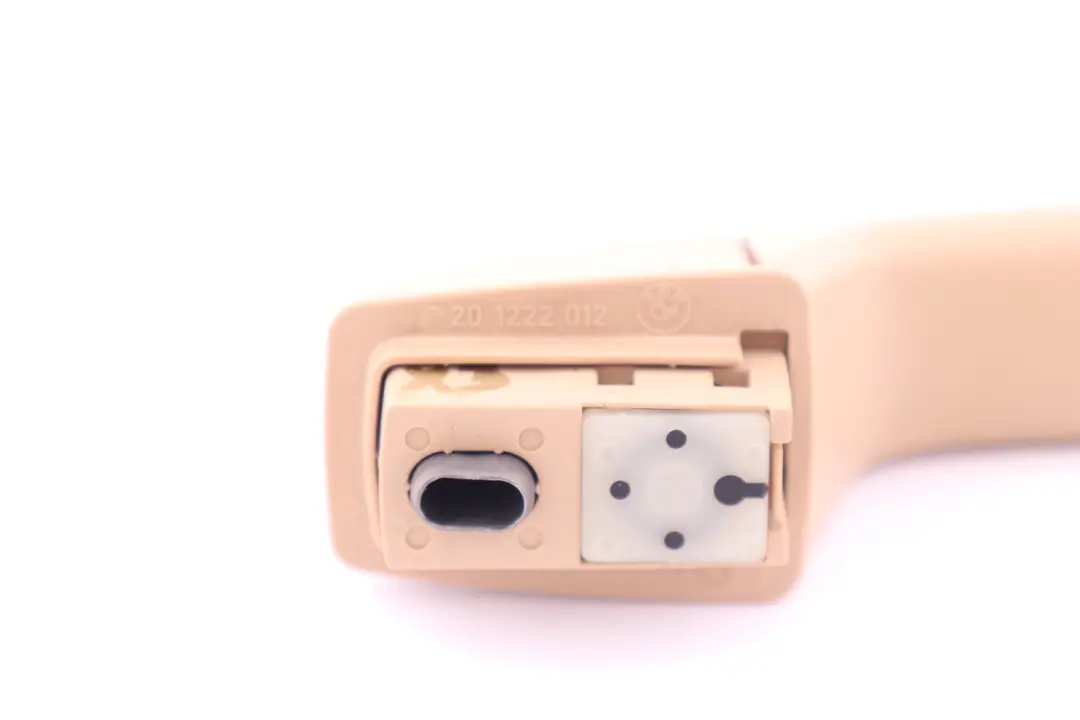 Maniglia Interna Anteriore Sinistra Destra Sandbeige Beige per BMW X3 E83 con numero di parte 3404027 BMW X3 E83 Maniglia Interna Anteriore Sinistra Destra Sandbeige Beige - SKU 3404027 - Numero di parte 3404027