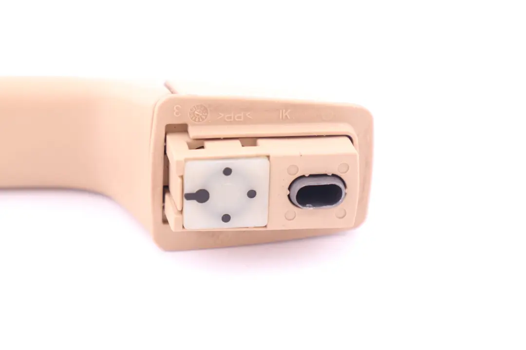 Maniglia Interna Anteriore Sinistra Destra Sandbeige Beige per BMW X3 E83 con numero di parte 3404027 BMW X3 E83 Maniglia Interna Anteriore Sinistra Destra Sandbeige Beige - SKU 3404027 - Numero di parte 3404027
