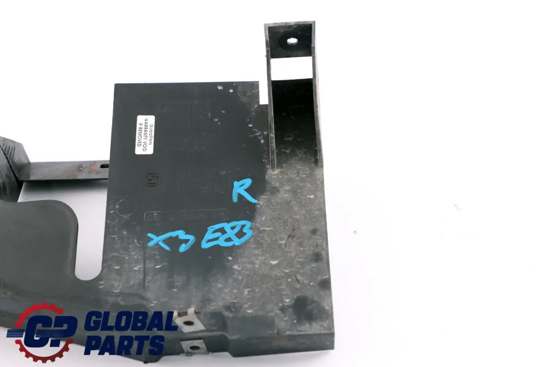 Supporto Motorraumabschirmung Destra 5171 per BMW X3 E83 LCI con numero di parte 3404140 BMW X3 E83 LCI Supporto Motorraumabschirmung Destra 5171 - SKU 3404140 - Numero di parte 3404140