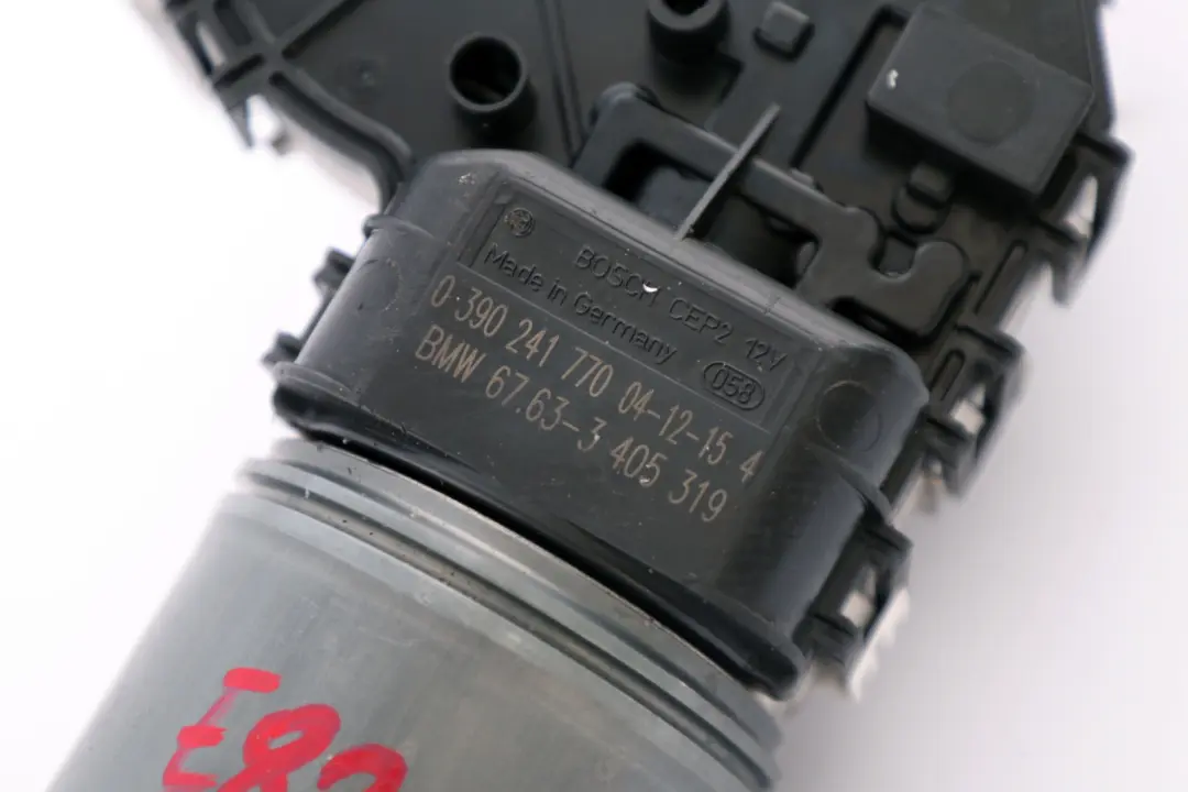 E83N LCI Motor Linkage Wiper System Motor 3405319 to BMW X3 Series E83 with Part number 7051670 BMW X3 Series E83 E83N LCI Motor Linkage Wiper System Motor 3405319 - SKU rhd-3405319 - Part number 7051670