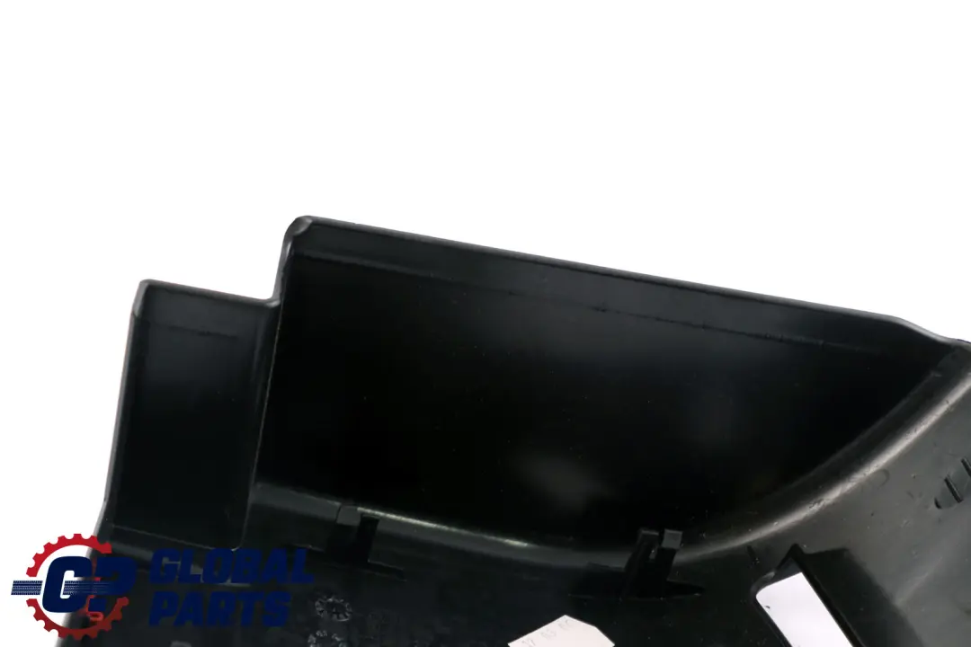 Revetement Gurtautomat A Gauche 3400511 pour BMW X3 E83 LCI à propos du numéro de pièce 3405499 BMW X3 E83 LCI Revetement Gurtautomat A Gauche 3400511 - SKU 3405499 - Numéro de pièce 3405499