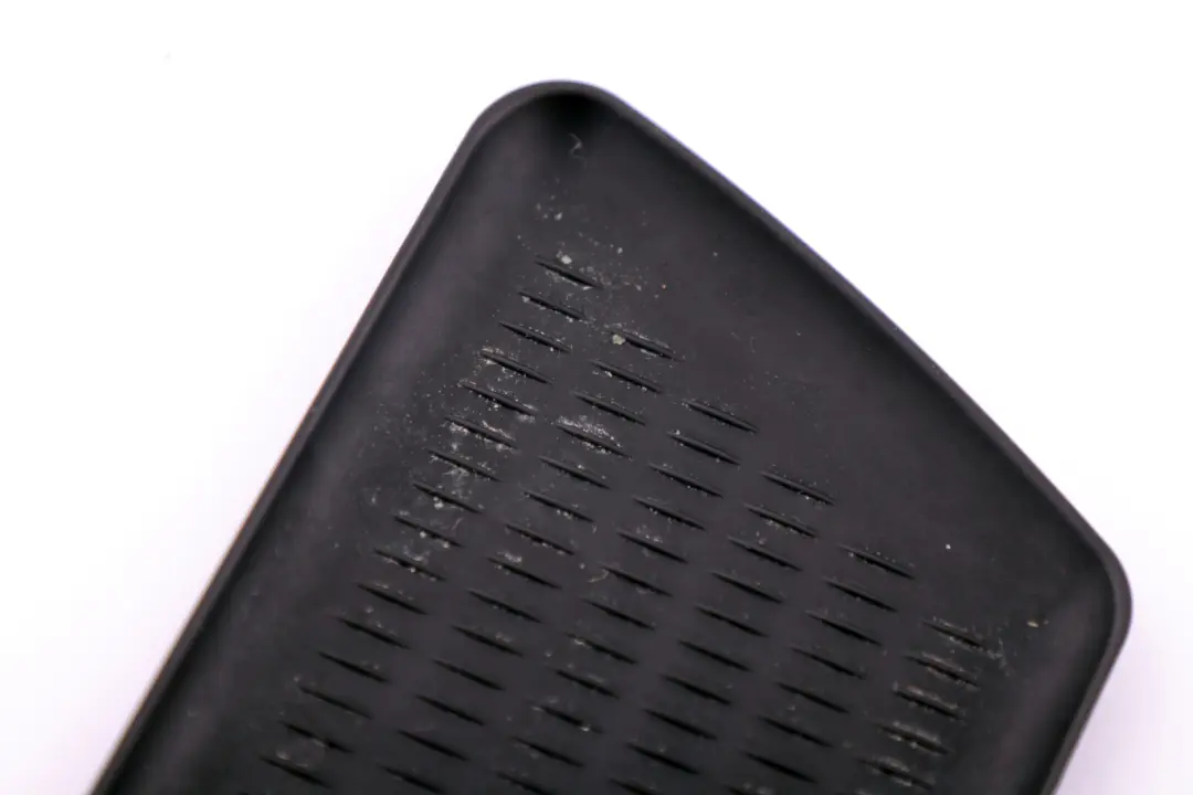 Stowage Compartment Rubber Centre Console to BMW X3 Series E83 with Part number 3405552 BMW X3 Series E83 Stowage Compartment Rubber Centre Console - SKU rhd-3405552 - Part number 3405552