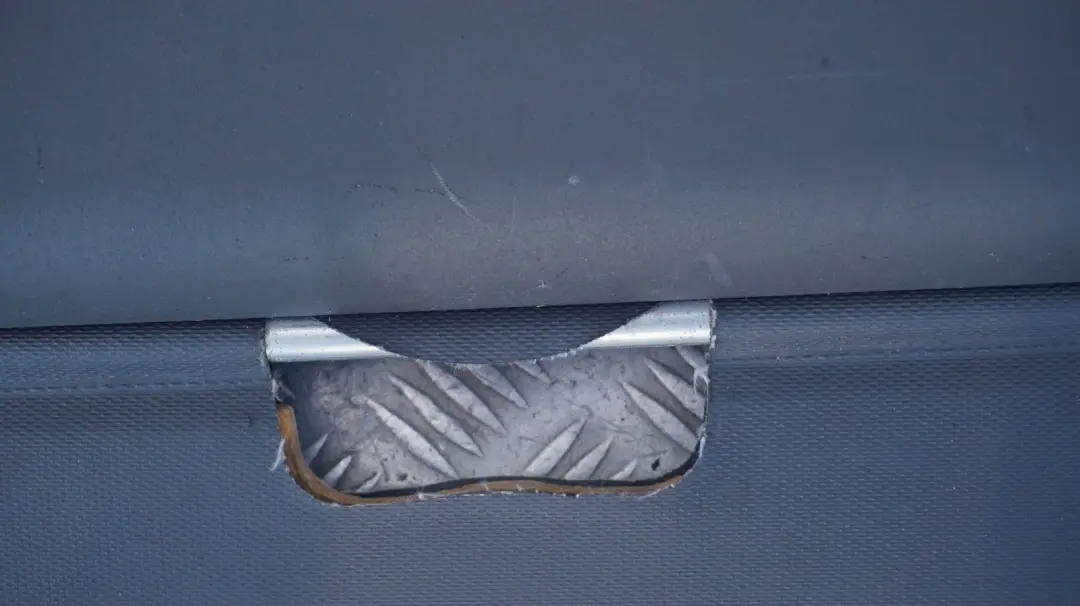 Roller Blind Parcel Shelf Load Space Cover Basaltgrau Grey to BMW X3 Series 4 E83 with Part number 3405905 BMW X3 Series 4 E83 Roller Blind Parcel Shelf Load Space Cover Basaltgrau Grey - SKU 3405905-4 - Part number 3405905