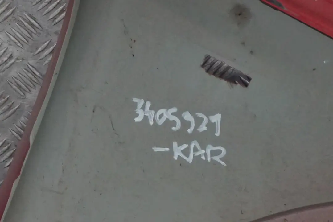 Seitenwand Vorne Links Kotflügel Karmesinrot Karmesin Rot - A61 für BMW X3 er E83 mit Teilenummer 3405921 BMW X3 er E83 Seitenwand Vorne Links Kotflügel Karmesinrot Karmesin Rot - A61 - SKU 3405921-KAR - Teilenummer 3405921