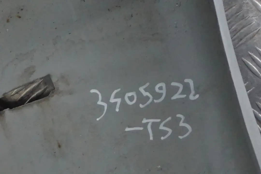 BMW X3 Series E83 3 Side Panel Fender Wing Front Right O/S Titansilber Silver - SKU 3405922-TS3 - Part number 3405922