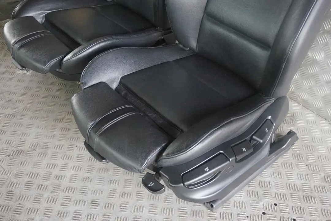 Heated M Sport Black Leather Front Seat Left Right N/O/S Seats to BMW X3 E83 with Part number 3410106 BMW X3 E83 Heated M Sport Black Leather Front Seat Left Right N/O/S Seats - SKU 3410106 - Part number 3410106