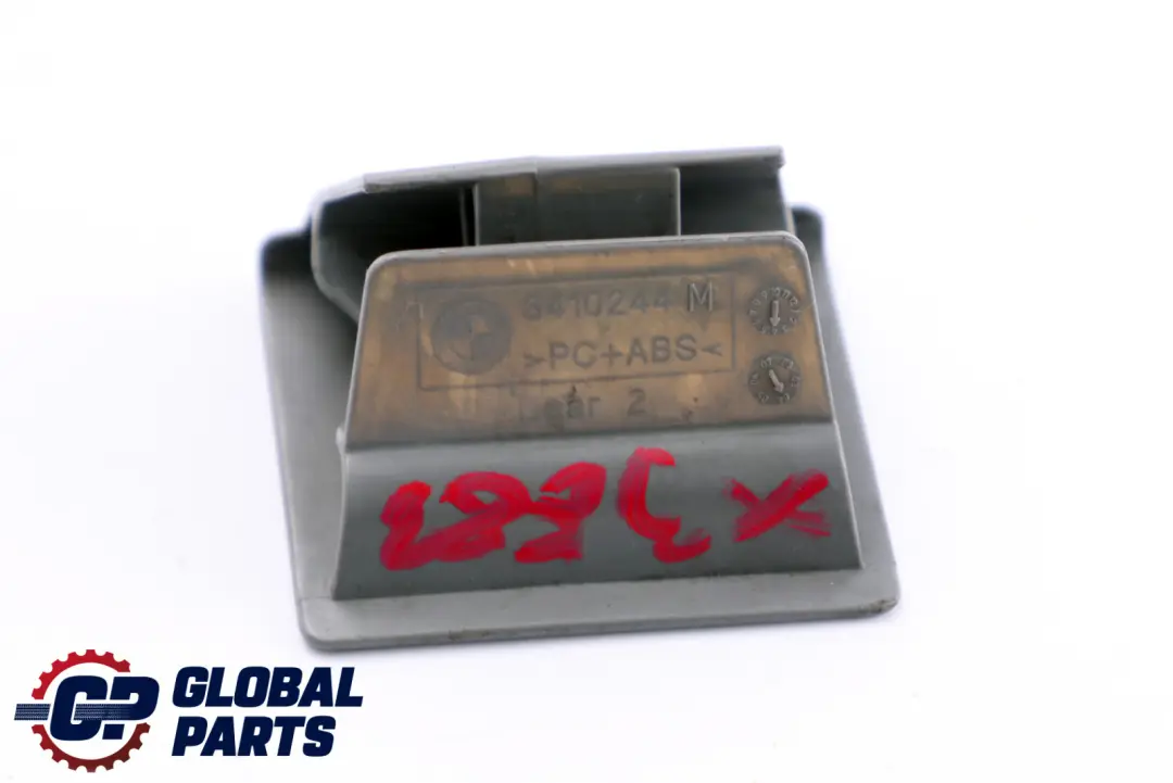 Abdeckung Blende Isofix Grau Grey 3410244 für BMW E83 LCi mit Teilenummer 3411931 BMW E83 LCi Abdeckung Blende Isofix Grau Grey 3410244 - SKU 3410244-G - Teilenummer 3411931