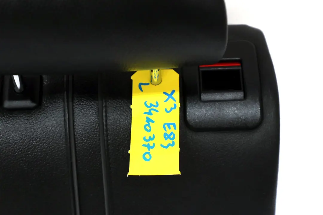 Negro Interior Trasero Izquierdo Funda Asiento Respaldo Cuero para BMW E83 con número de pieza 3410370 BMW E83 Negro Interior Trasero Izquierdo Funda Asiento Respaldo Cuero - SKU 3410370 - Número de pieza 3410370