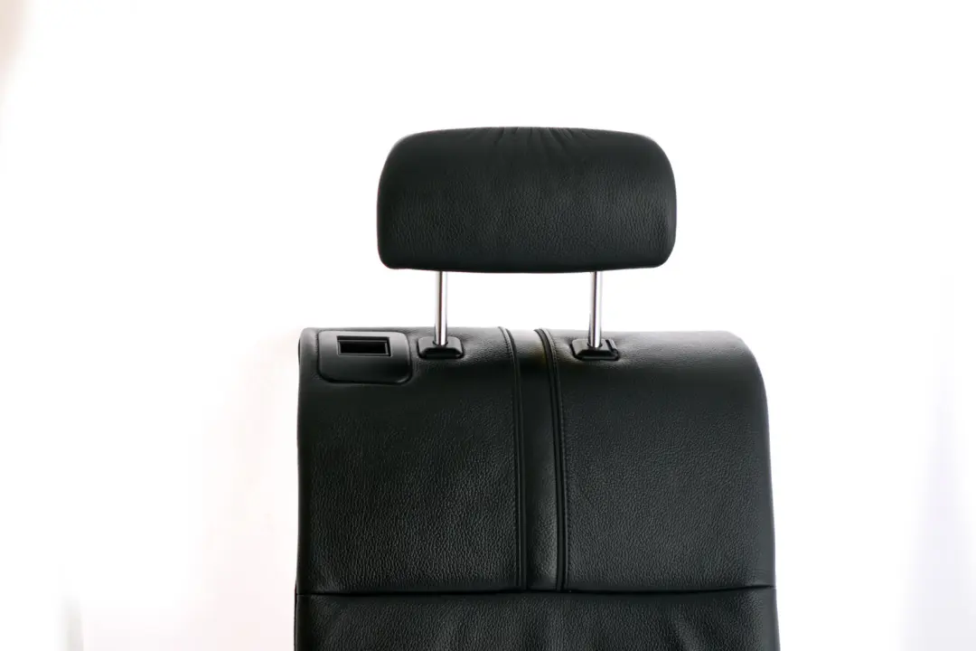 Negro Interior Trasero Derecho Funda De Asiento Respaldo De cuero para BMW X3 E83 con número de pieza 3410380 BMW X3 E83 Negro Interior Trasero Derecho Funda De Asiento Respaldo De cuero - SKU 3410380 - Número de pieza 3410380