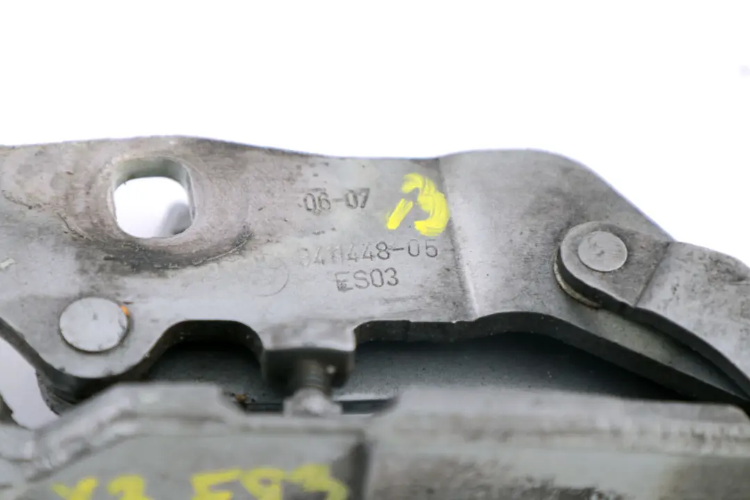 Reihe E83 Scharnier Frontklappe rechts Titansilber Silver für BMW X3 mit Teilenummer 3411448 BMW X3 Reihe E83 Scharnier Frontklappe rechts Titansilber Silver - SKU 3411448-3 - Teilenummer 3411448