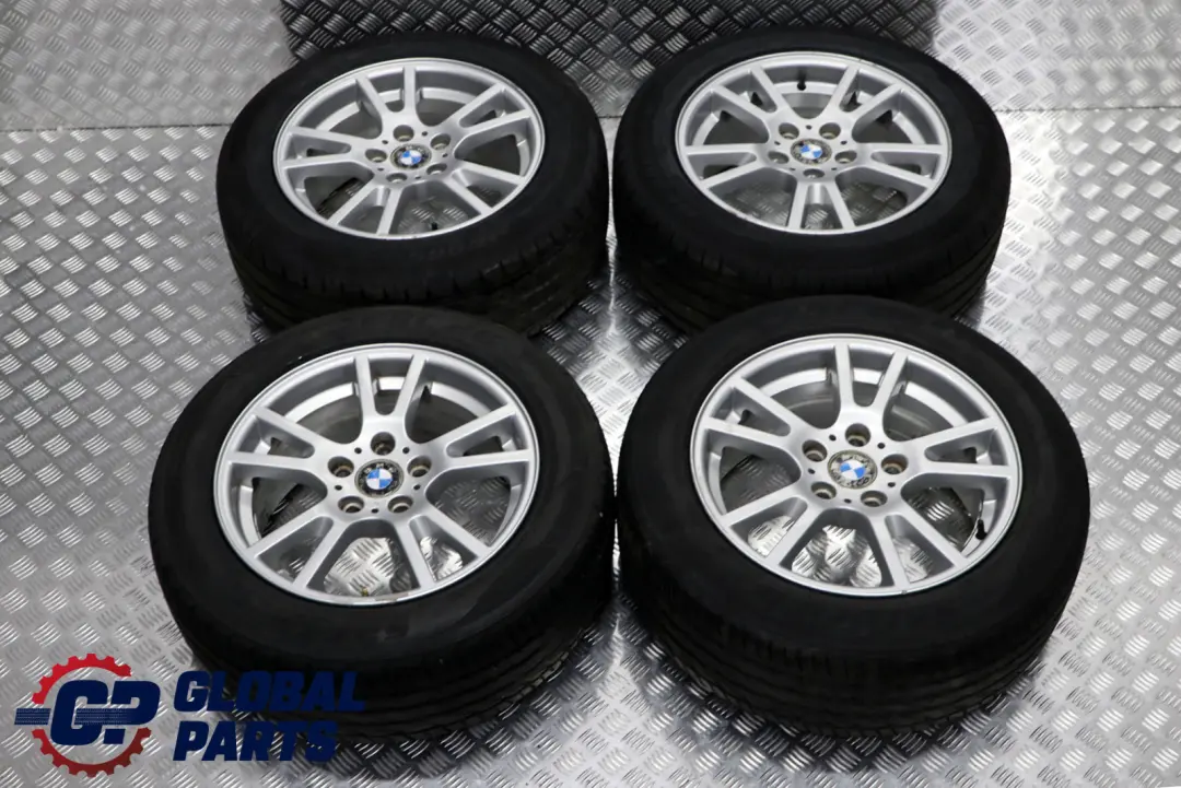 Komplettes 4x Rad mit Reifen 17" 8J ET:46 Doppelspeiche 148 für BMW X3 Series E83 mit Teilenummer 3412060 BMW X3 Series E83 Komplettes 4x Rad mit Reifen 17" 8J ET:46 Doppelspeiche 148 - SKU 3412060 - Teilenummer 3412060