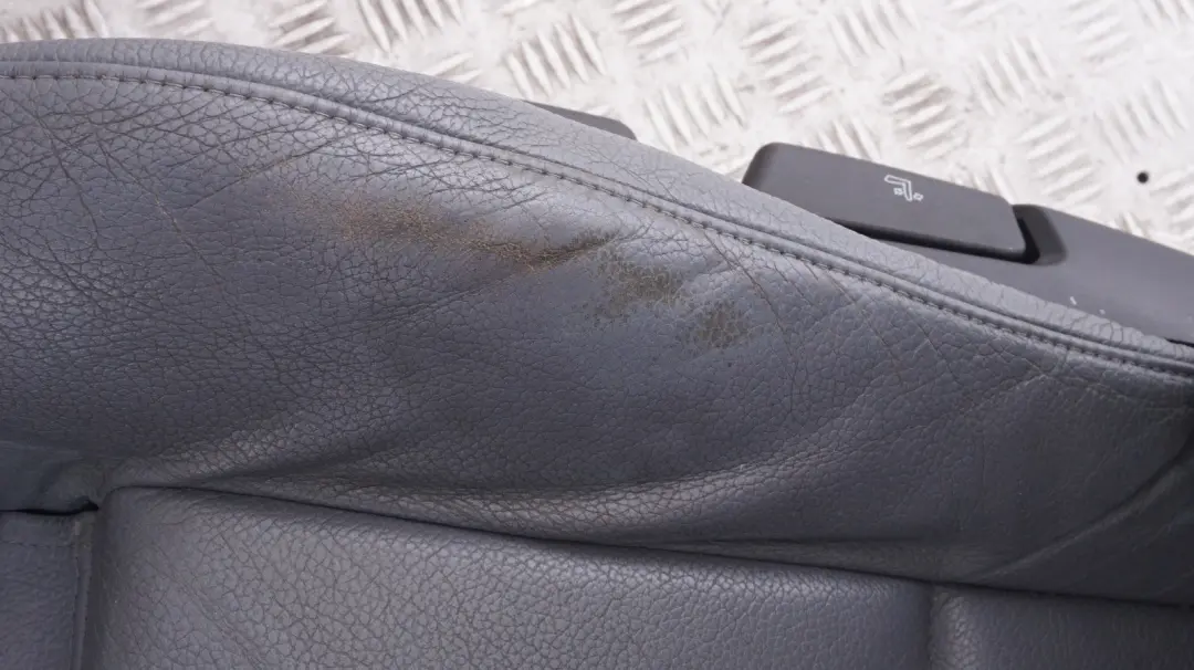 Front Right O/S Sport Seat Grey Blue Graublau Leather to BMW X3 Series E83 with Part number 3412154 BMW X3 Series E83 Front Right O/S Sport Seat Grey Blue Graublau Leather - SKU 3412154 - Part number 3412154