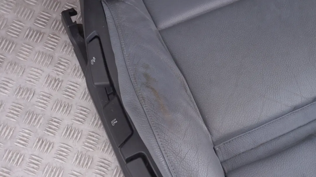 Front Right O/S Sport Seat Grey Blue Graublau Leather to BMW X3 Series E83 with Part number 3412154 BMW X3 Series E83 Front Right O/S Sport Seat Grey Blue Graublau Leather - SKU 3412154 - Part number 3412154