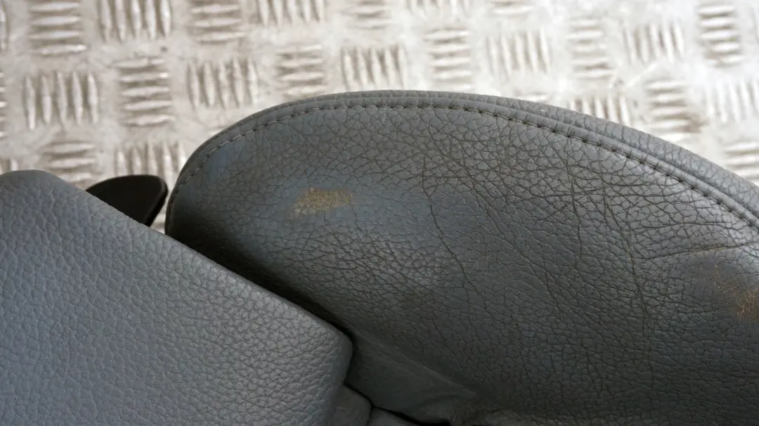 Front Right O/S Sport Seat Grey Blue Graublau Leather to BMW X3 Series E83 with Part number 3412154 BMW X3 Series E83 Front Right O/S Sport Seat Grey Blue Graublau Leather - SKU 3412154 - Part number 3412154