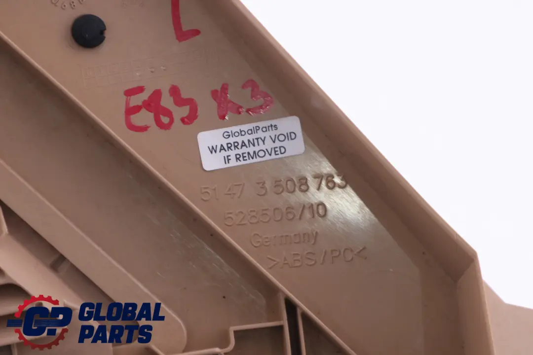 Kratka Wentylacyjna Bagażnika Boczna Lewa Piaskowy Beż do BMW X3 E83 o numerze 3413369 BMW X3 E83 Kratka Wentylacyjna Bagażnika Boczna Lewa Piaskowy Beż - SKU 3413369 - Numer Części 3413369