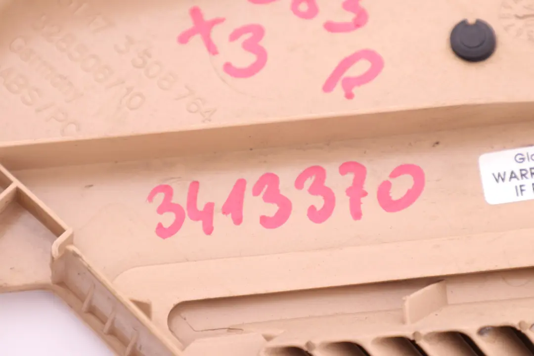 Lateral Trunk Floor Vent Louvre Sandbeige Beige Right O/S to BMW X3 Series E83 with Part number 3413370 BMW X3 Series E83 Lateral Trunk Floor Vent Louvre Sandbeige Beige Right O/S - SKU 3413370 - Part number 3413370