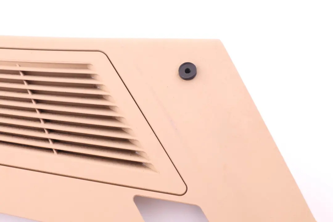 Lateral Trunk Floor Vent Louvre Sandbeige Beige Right O/S to BMW X3 Series E83 with Part number 3413370 BMW X3 Series E83 Lateral Trunk Floor Vent Louvre Sandbeige Beige Right O/S - SKU 3413370 - Part number 3413370