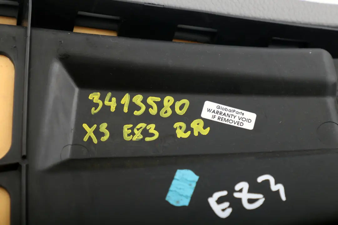 BMW X3 E83 Sedile Posteriore Destro Pannello Laterale In Pelle Grigia - SKU 3413580 - Numero di parte 3330438