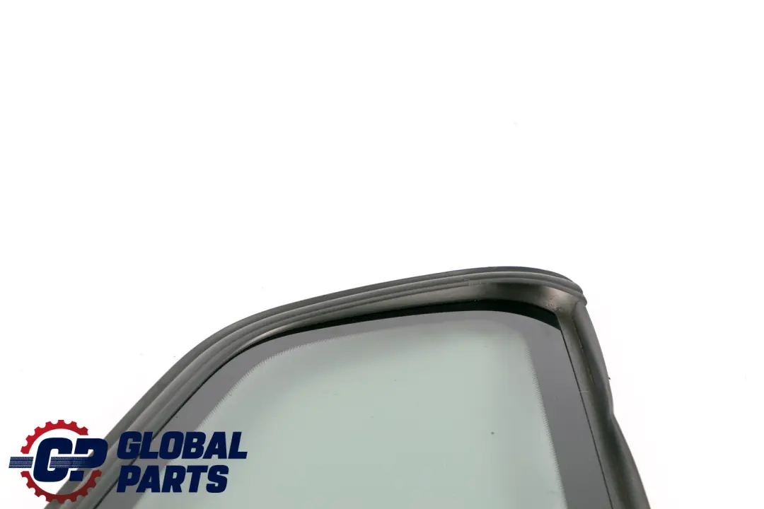 Stała Szyba Lewy Tył Czarna AS3 do BMW X3 E83 LCI o numerze 3413911 BMW X3 E83 LCI Stała Szyba Lewy Tył Czarna AS3 - SKU 3413911 - Numer Części 3413911