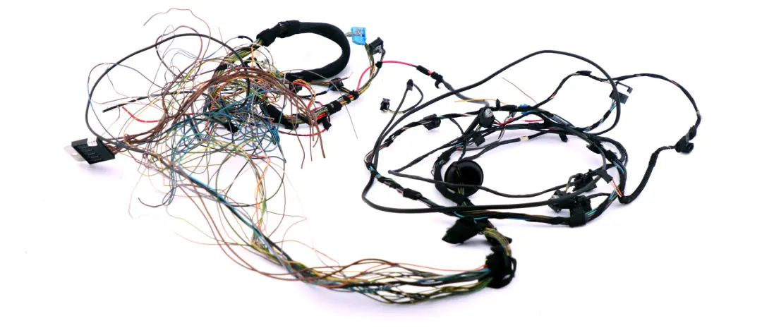 Parachoques Trasero Cableado PDC Gancho de Remolque para BMW E83 con número de pieza 3413934 BMW E83 Parachoques Trasero Cableado PDC Gancho de Remolque - SKU 3413934 - Número de pieza 3413934