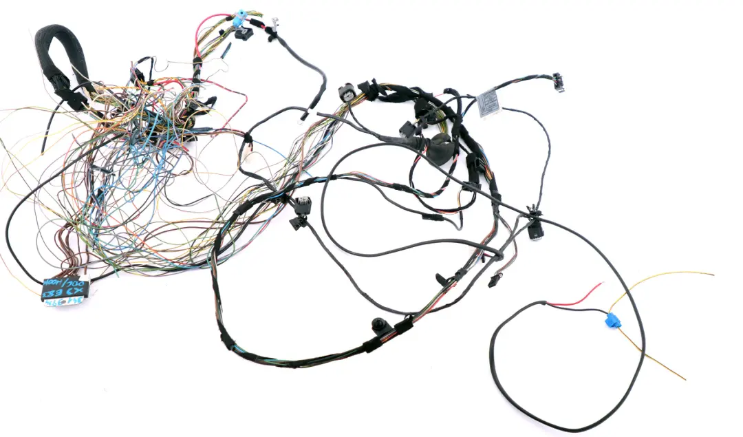 Parachoques Trasero Cableado PDC Gancho de Remolque para BMW E83 con número de pieza 3413934 BMW E83 Parachoques Trasero Cableado PDC Gancho de Remolque - SKU 3413934 - Número de pieza 3413934