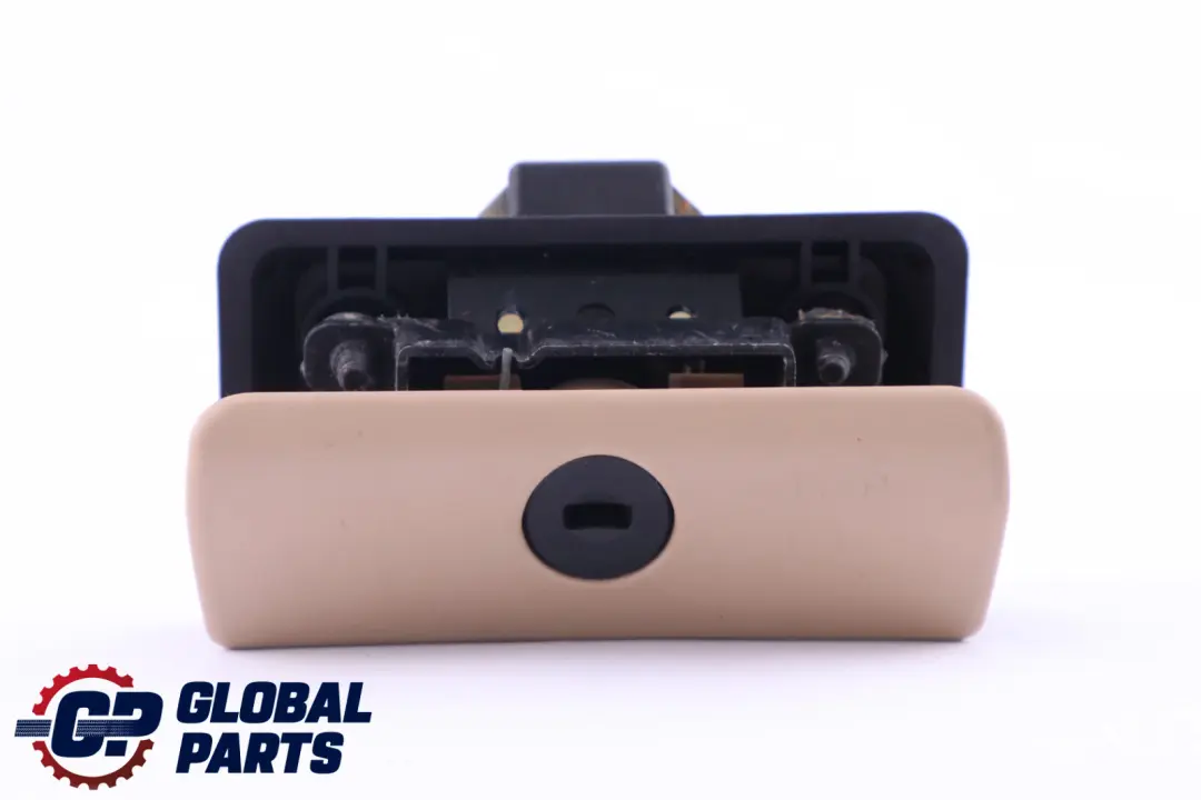 BMW X3 E83 Boîte gants Poignée verrouillage Crochet fermeture Sandbeige - SKU 3414194 - Numéro de pièce 3414194