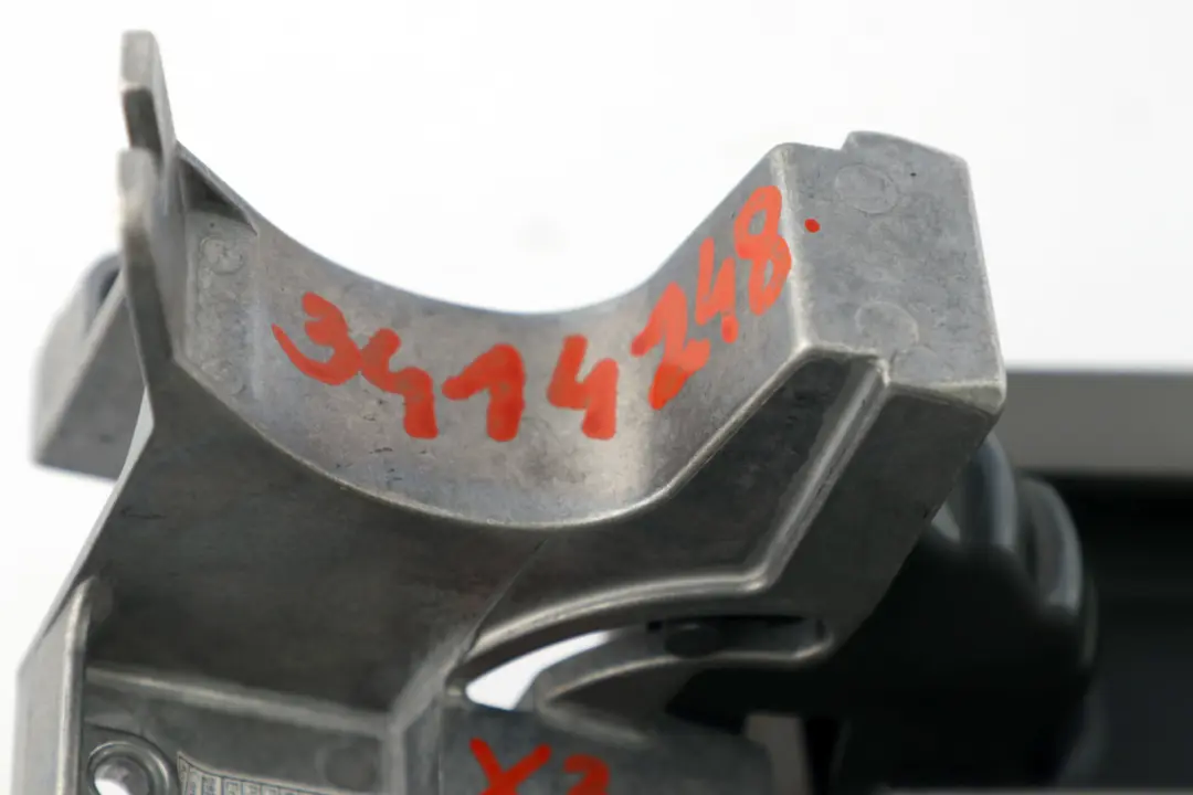 Armrest Front Leather Grey Grau to BMW X3 Series E83 Cover with Part number 3414248 BMW X3 Series E83 Cover Armrest Front Leather Grey Grau - SKU 3414248 - Part number 3414248