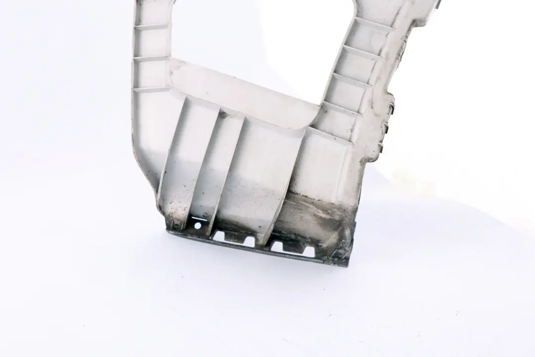 M-Sport Soporte lateral parachoques trasero derecho para BMW E83 con número de pieza 3414402 BMW E83 M-Sport Soporte lateral parachoques trasero derecho - SKU 3414402 - Número de pieza 3414402