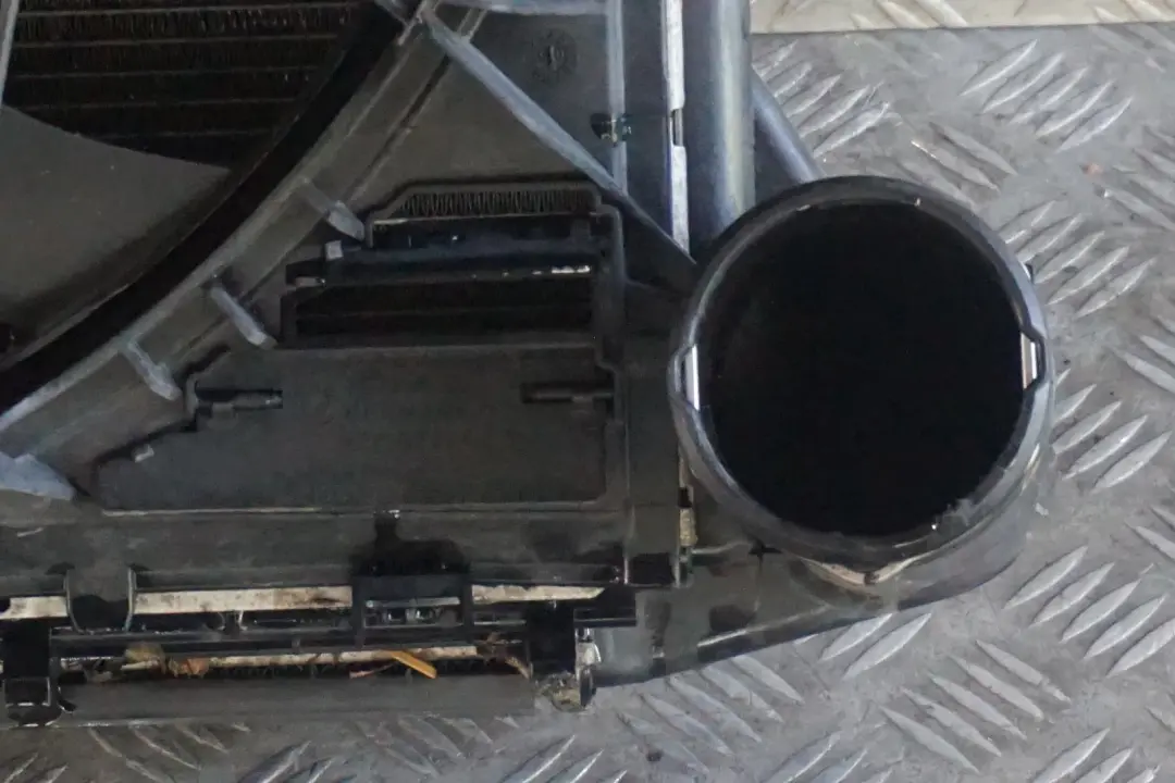 Kompletter Lüfterzarge mit Lüfter Diesel für BMW X3 er E83 3.0d mit Teilenummer 3415182 BMW X3 er E83 3.0d Kompletter Lüfterzarge mit Lüfter Diesel - SKU 3415182 - Teilenummer 3415182