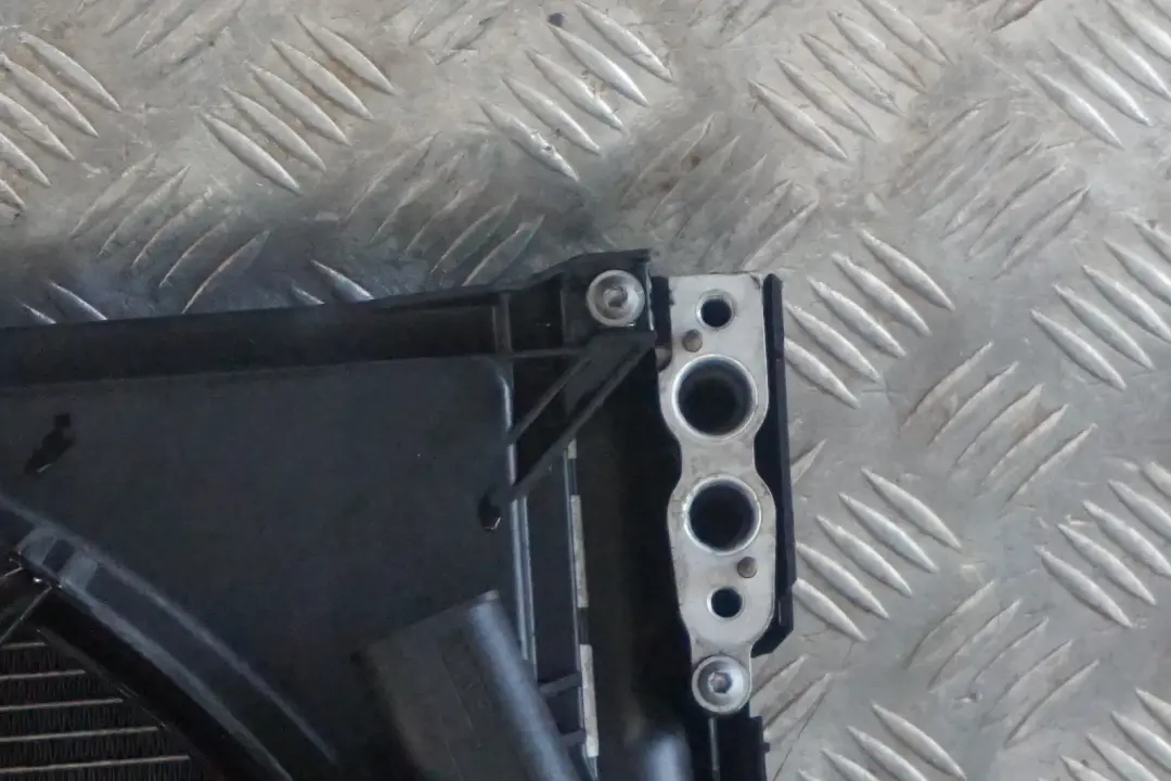 Kompletter Lüfterzarge mit Lüfter Diesel für BMW X3 er E83 3.0d mit Teilenummer 3415182 BMW X3 er E83 3.0d Kompletter Lüfterzarge mit Lüfter Diesel - SKU 3415182 - Teilenummer 3415182