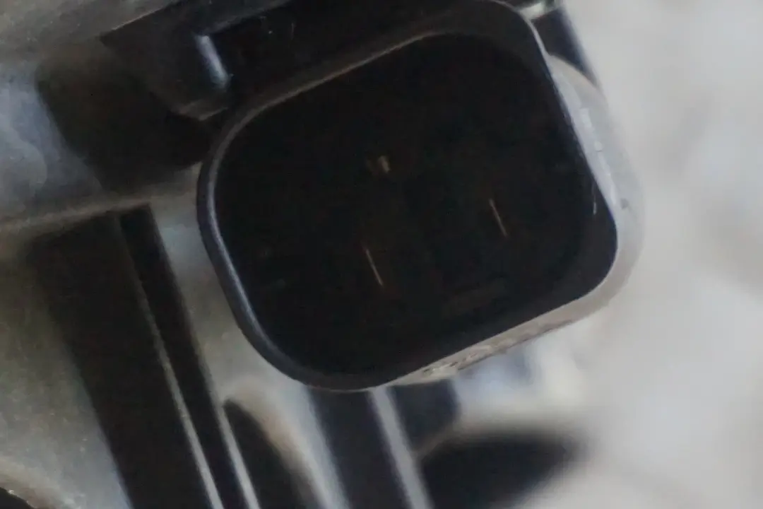 Complete Set Engine Radiator Fan Pack with Housing to BMW X3 Series E83 3.0d with Part number 3415182 BMW X3 Series E83 3.0d Complete Set Engine Radiator Fan Pack with Housing - SKU 3415182 - Part number 3415182