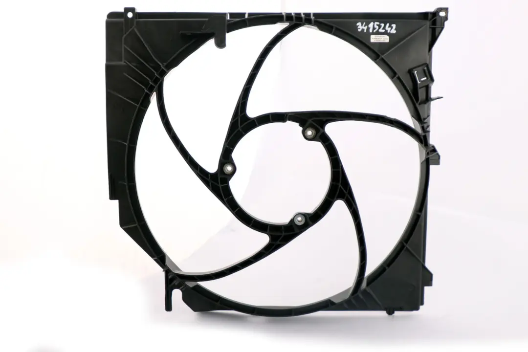 Cooling Radiator Fan Shroud Cover to BMW X3 Series E83 Engine with Part number 3415242 BMW X3 Series E83 Engine Cooling Radiator Fan Shroud Cover - SKU 3415242 - Part number 3415242