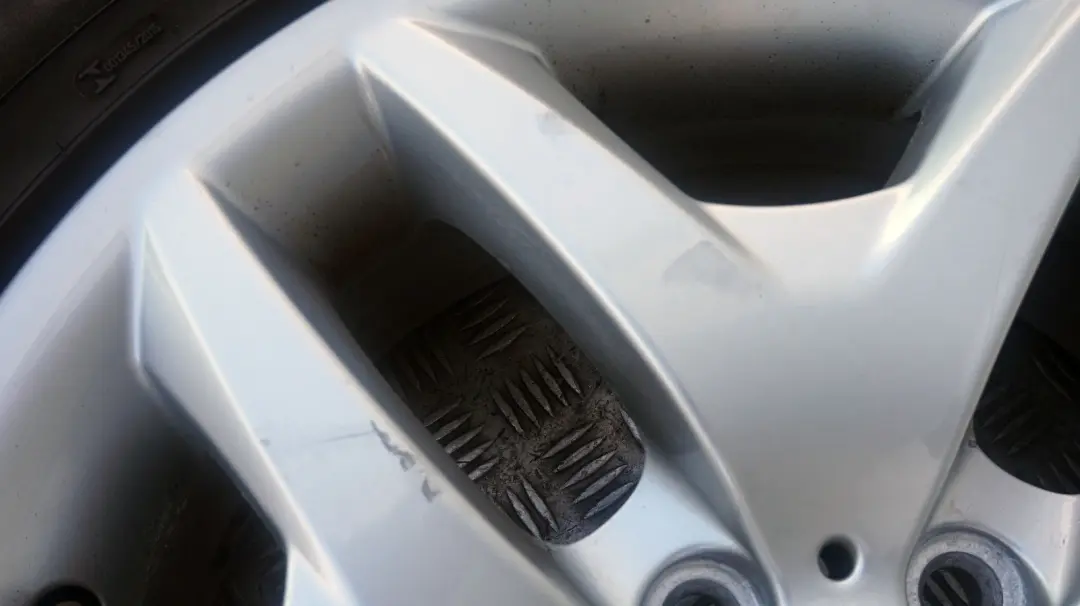 *BMW X3 er E83 Komplettes 4x Rad Alu Felge mit Reifen 18" M Doppelspeiche 192 für mit Teilenummer 3415614 *BMW X3 er E83 Komplettes 4x Rad Alu Felge mit Reifen 18" M Doppelspeiche 192 - SKU 3415614 - Teilenummer 3415614