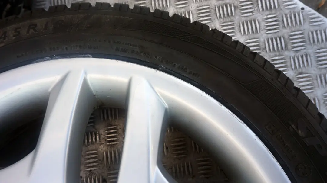  *BMW X3 er E83 Komplettes 4x Rad Alu Felge mit Reifen 18" M Doppelspeiche 192 - SKU 3415614 - Teilenummer 3415614