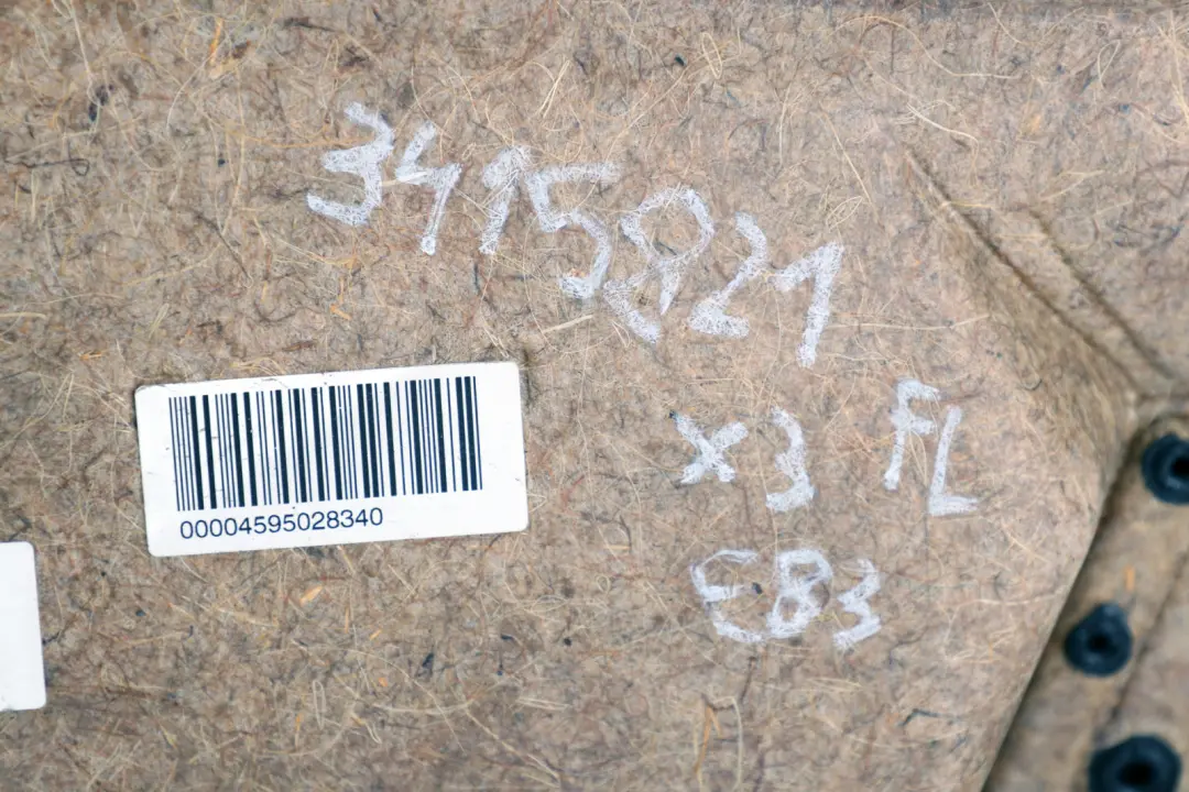 Delantero Izquierdo Forro Tarjeta Puerta Tela Antracita para BMW X3 E83 con número de pieza 3415821 BMW X3 E83 Delantero Izquierdo Forro Tarjeta Puerta Tela Antracita - SKU 3415821 - Número de pieza 3415821