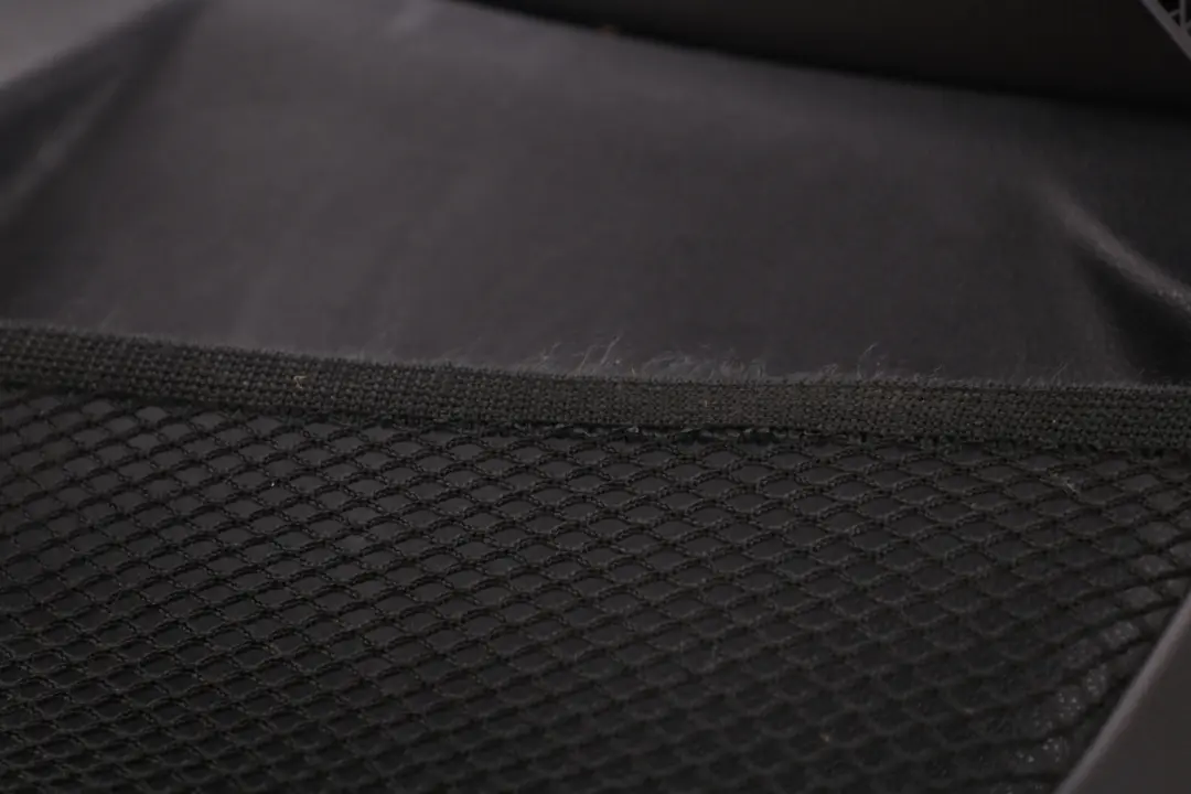 Anteriore Destra Scheda Porta Fodera Tessuto Nero per BMW X3 E83 con numero di parte 3415822 BMW X3 E83 Anteriore Destra Scheda Porta Fodera Tessuto Nero - SKU 3415822 - Numero di parte 3415822