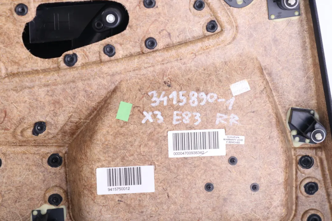 Reihe 1 E83 Türverkleidung Stoff hinten rechts ANTHRAZIT Schwarz Black für BMW X3 mit Teilenummer 3415890 BMW X3 Reihe 1 E83 Türverkleidung Stoff hinten rechts ANTHRAZIT Schwarz Black - SKU 3415890-1 - Teilenummer 3415890