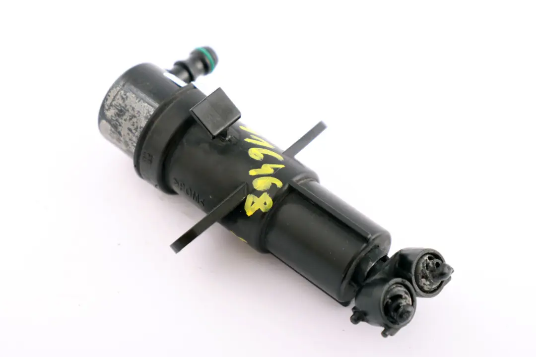 Faro Anteriore Lampada Pulizia Ugello Spray Destro per BMW X3 E83 LCI con numero di parte 3416468 BMW X3 E83 LCI Faro Anteriore Lampada Pulizia Ugello Spray Destro - SKU 3416468 - Numero di parte 3416468