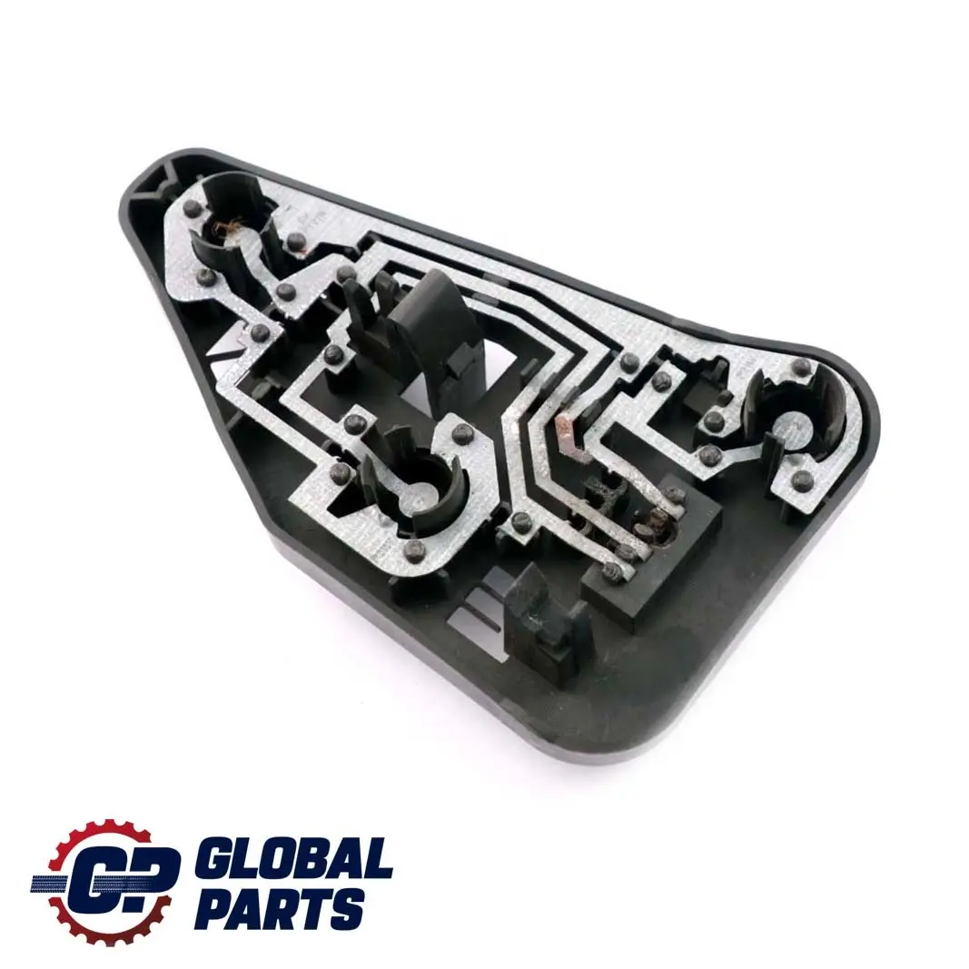 Panneau de support d'ampoule du feu arrière droit 3414400 pour BMW E83 à propos du numéro de pièce 3418440 BMW E83 Panneau de support d'ampoule du feu arrière droit 3414400 - SKU 3418440 - Numéro de pièce 3418440