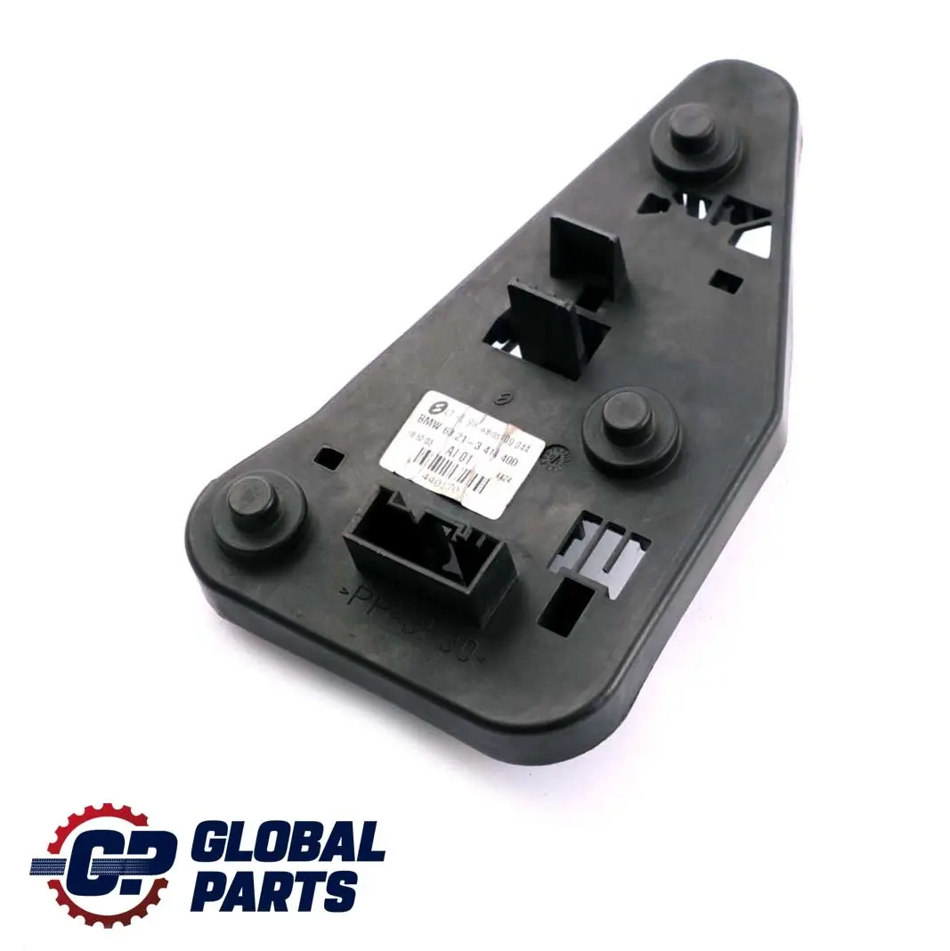 Trasera Derecha Luz Lámpara Portalámparas Panel 3414400 para BMW E83 con número de pieza 3418440 BMW E83 Trasera Derecha Luz Lámpara Portalámparas Panel 3414400 - SKU 3418440 - Número de pieza 3418440