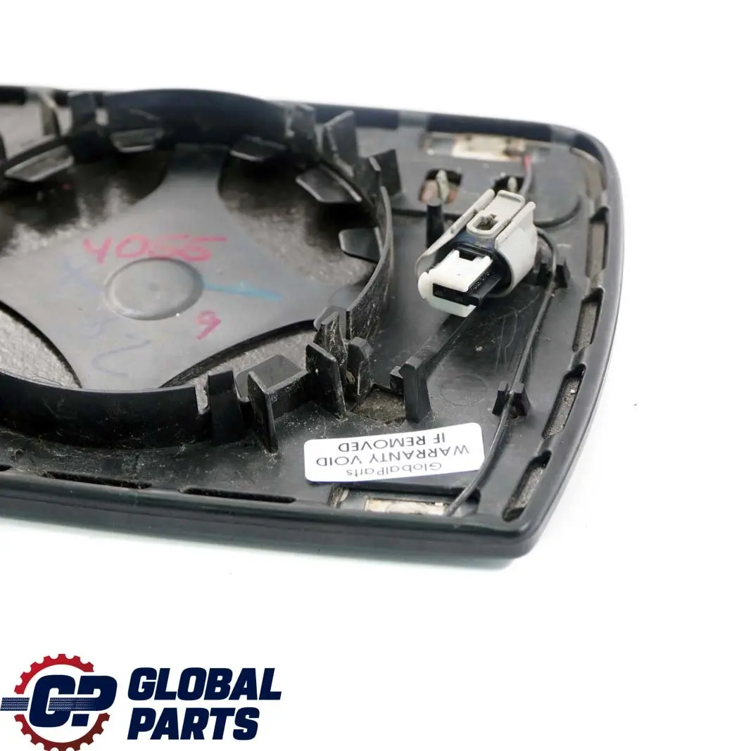 Szkło Lusterka Prawe Fotochrom Grzane do BMW X3 E83 o numerze 3404626 BMW X3 E83 Szkło Lusterka Prawe Fotochrom Grzane - SKU 3418486 - Numer Części 3404626