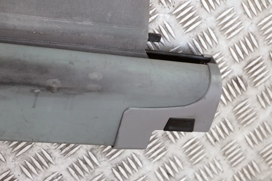 Reihe E83 Sichtschutzrollo Gepäckraum Shelf GRAU GREY 5147 für BMW X3 mit Teilenummer 3424664 BMW X3 Reihe E83 Sichtschutzrollo Gepäckraum Shelf GRAU GREY 5147 - SKU 3418520 - Teilenummer 3424664