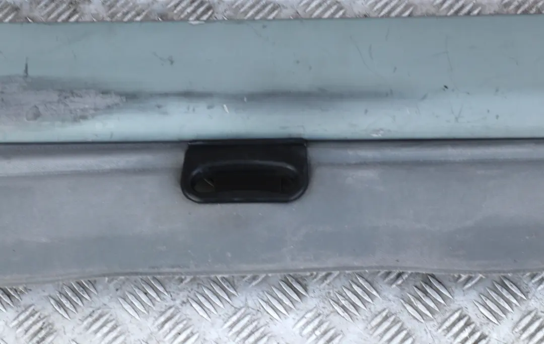 Reihe E83 Sichtschutzrollo Gepäckraum Shelf GRAU GREY 5147 für BMW X3 mit Teilenummer 3424664 BMW X3 Reihe E83 Sichtschutzrollo Gepäckraum Shelf GRAU GREY 5147 - SKU 3418520 - Teilenummer 3424664