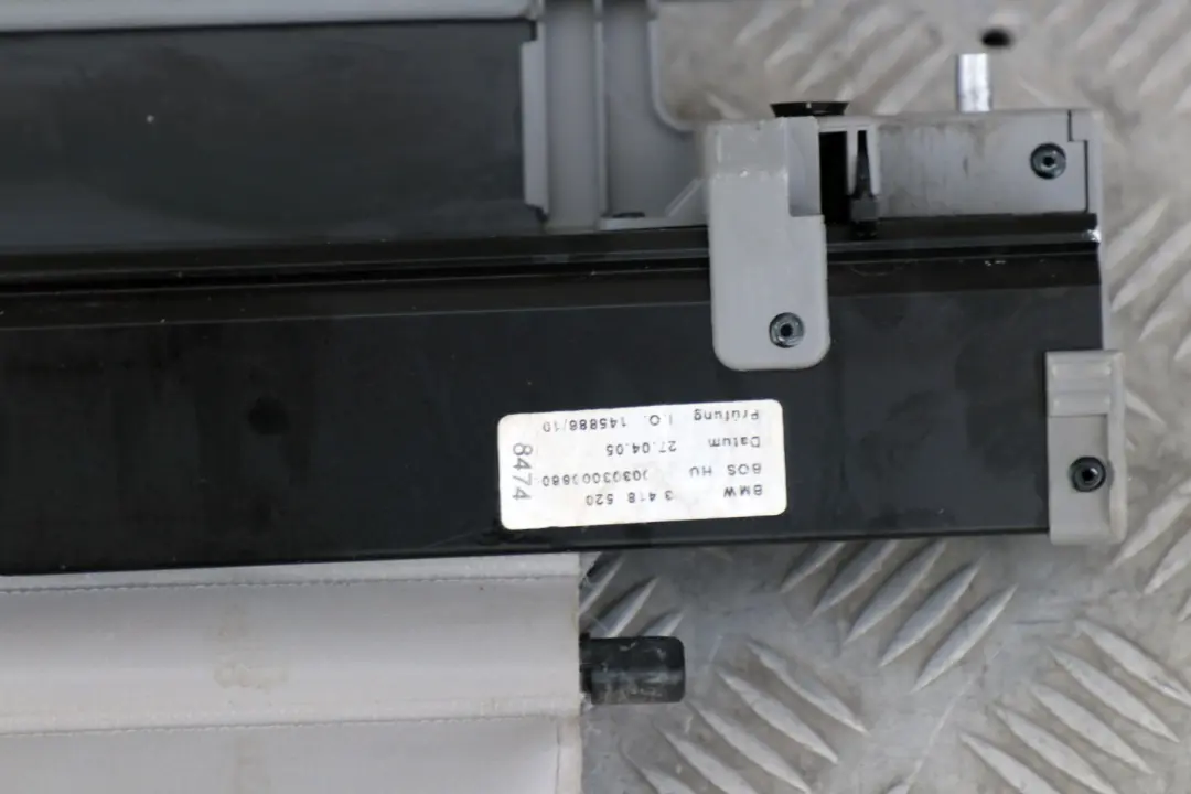 Reihe E83 Sichtschutzrollo Gepäckraum Shelf GRAU GREY 5147 für BMW X3 mit Teilenummer 3424664 BMW X3 Reihe E83 Sichtschutzrollo Gepäckraum Shelf GRAU GREY 5147 - SKU 3418520 - Teilenummer 3424664
