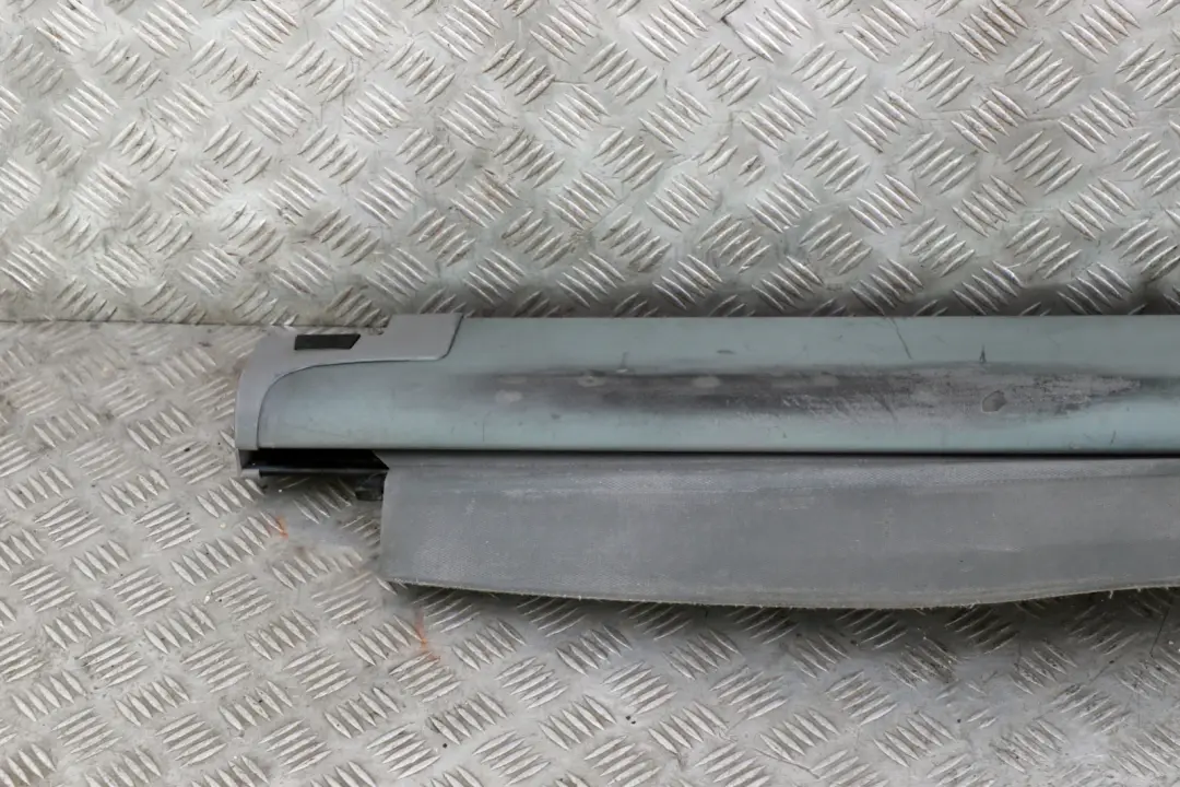 Reihe E83 Sichtschutzrollo Gepäckraum Shelf GRAU GREY 5147 für BMW X3 mit Teilenummer 3424664 BMW X3 Reihe E83 Sichtschutzrollo Gepäckraum Shelf GRAU GREY 5147 - SKU 3418520 - Teilenummer 3424664